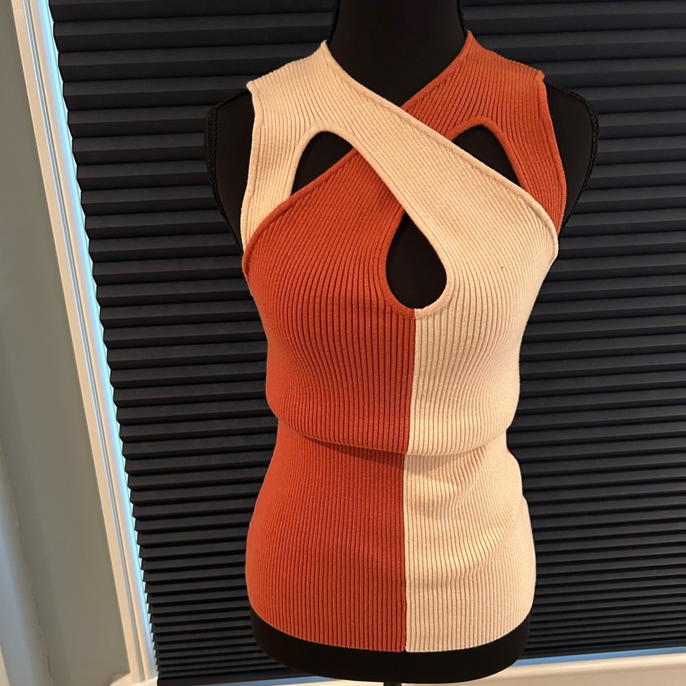 Acler Stylish Women's Two-Tone Knit Top